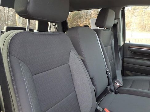 Used 2024 Chevrolet Silverado 1500 LT image 23