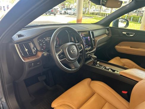 Used 2021 Volvo XC60 T5 Inscription w/ Protection Package Premier AWD/4WD image 6