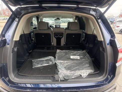 Certified 2025 Honda Pilot EX-L image 24
