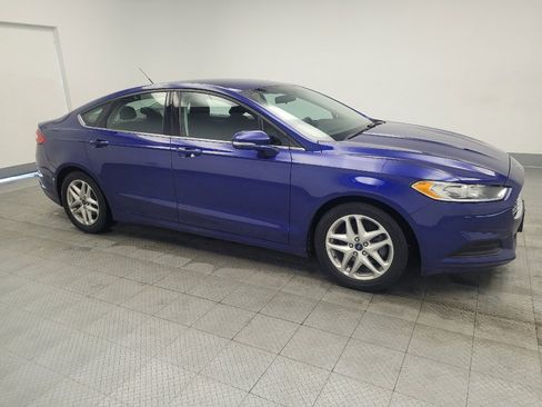 Used 2016 Ford Fusion SE image 11