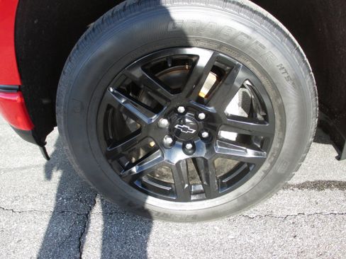 Used 2020 Chevrolet Silverado 1500 Custom w/ Rally Edition image 9