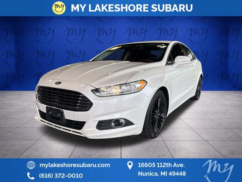 Used 2016 Ford Fusion SE w/ Equipment Group 202A FWD image 3