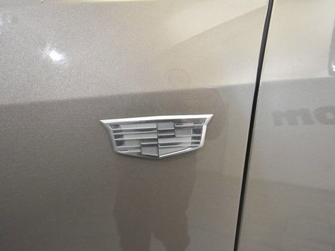 Used 2023 Cadillac XT5 Premium Luxury w/ Technology Package image 12