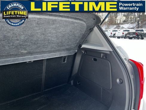 Certified 2022 Chevrolet Trax LT w/ Redline Edition image 13