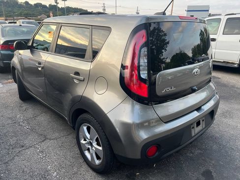Used 2019 Kia Soul FWD image 9