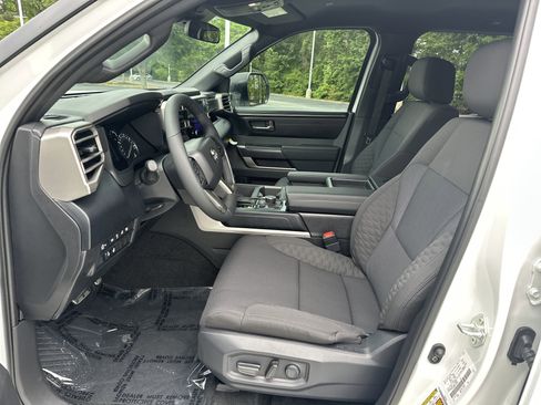 Used 2026 Toyota Tundra SR5 w/ TRD Off-Road Package AWD/4WD image 16