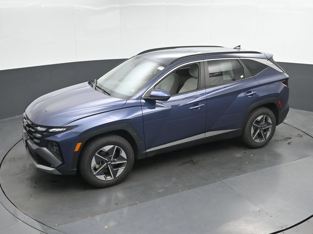 Certified 2025 Hyundai Tucson SEL AWD/4WD image 36