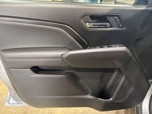 New 2025 Chevrolet Colorado LT w/ LT Convenience Package AWD/4WD image 16