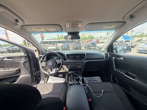 Used 2022 Kia Sportage LX AWD/4WD image 37