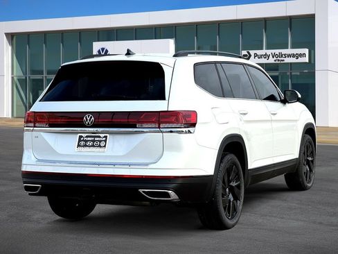 New 2026 Volkswagen Atlas SE FWD image 8