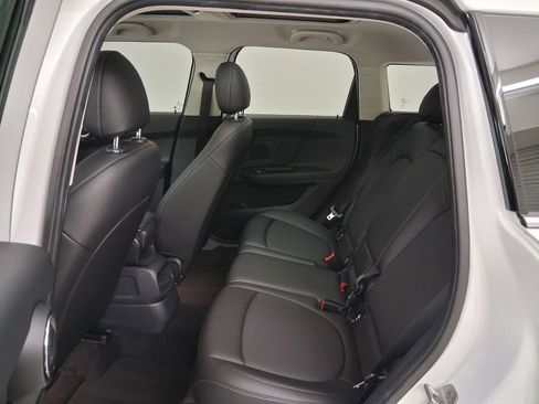 Used 2019 MINI Cooper Countryman FWD image 13