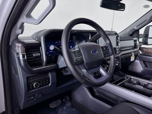New 2026 Ford F250 Lariat w/ Black Appearance Package image 9