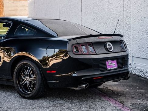 Used 2013 Ford Mustang GT Premium image 39