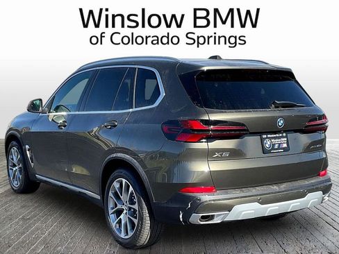 New 2026 BMW X5 xDrive50e w/ Premium Package AWD/4WD image 4