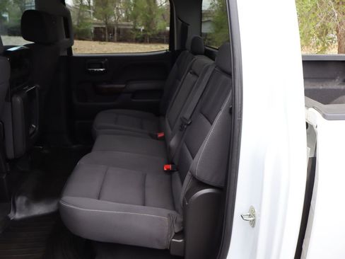 Used 2019 GMC Sierra 2500 SLE w/ Suspension Package, Off-Road AWD/4WD image 20