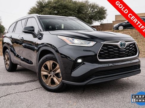 Certified 2023 Toyota Highlander Bronze Edition image 1