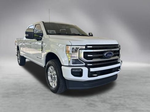 Used 2022 Ford F350 Platinum w/ FX4 Off-Road Package AWD/4WD image 2