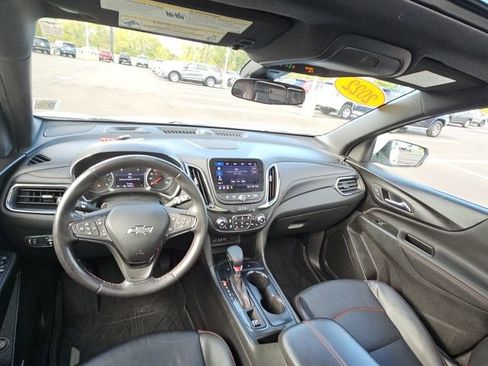 Used 2022 Chevrolet Equinox RS w/ RS Leather Package image 37