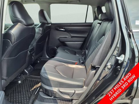 Used 2026 Toyota Highlander XLE AWD/4WD image 28