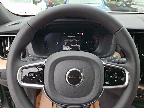 New 2026 Volvo XC60 B5 Plus w/ Climate Package AWD/4WD image 12