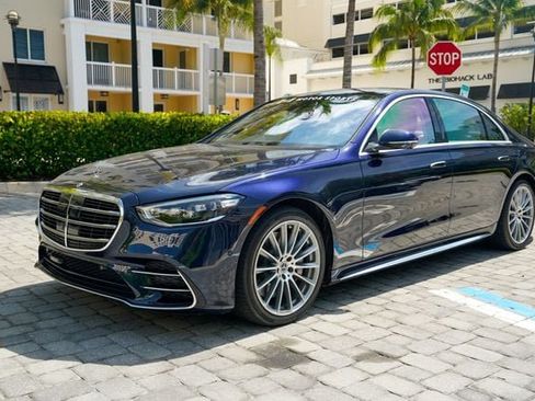 Used 2023 Mercedes-Benz S 500 4MATIC w/ AMG Line image 9