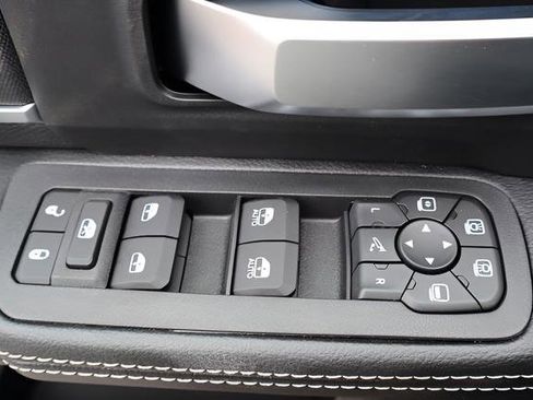 New 2026 RAM 2500 Big Horn AWD/4WD image 17