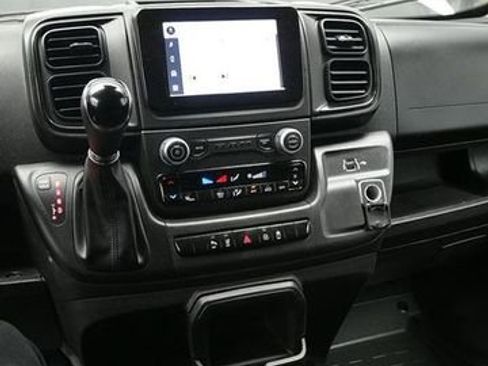 Used 2023 RAM ProMaster 2500 FWD image 18