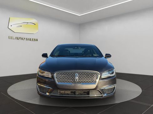 Used 2020 Lincoln MKZ AWD image 2