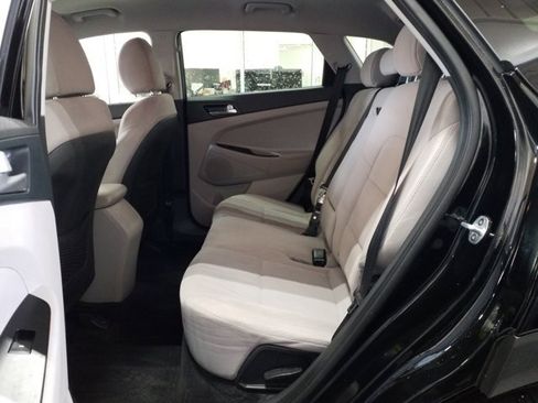 Used 2020 Hyundai Tucson SE image 15