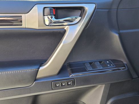 Used 2021 Lexus GX 460 Premium image 19