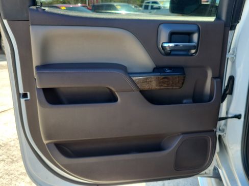 Used 2017 Chevrolet Silverado 1500 LT w/ All Star Edition image 10