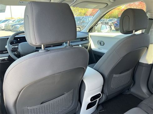 New 2026 Hyundai Ioniq 5 SE image 30