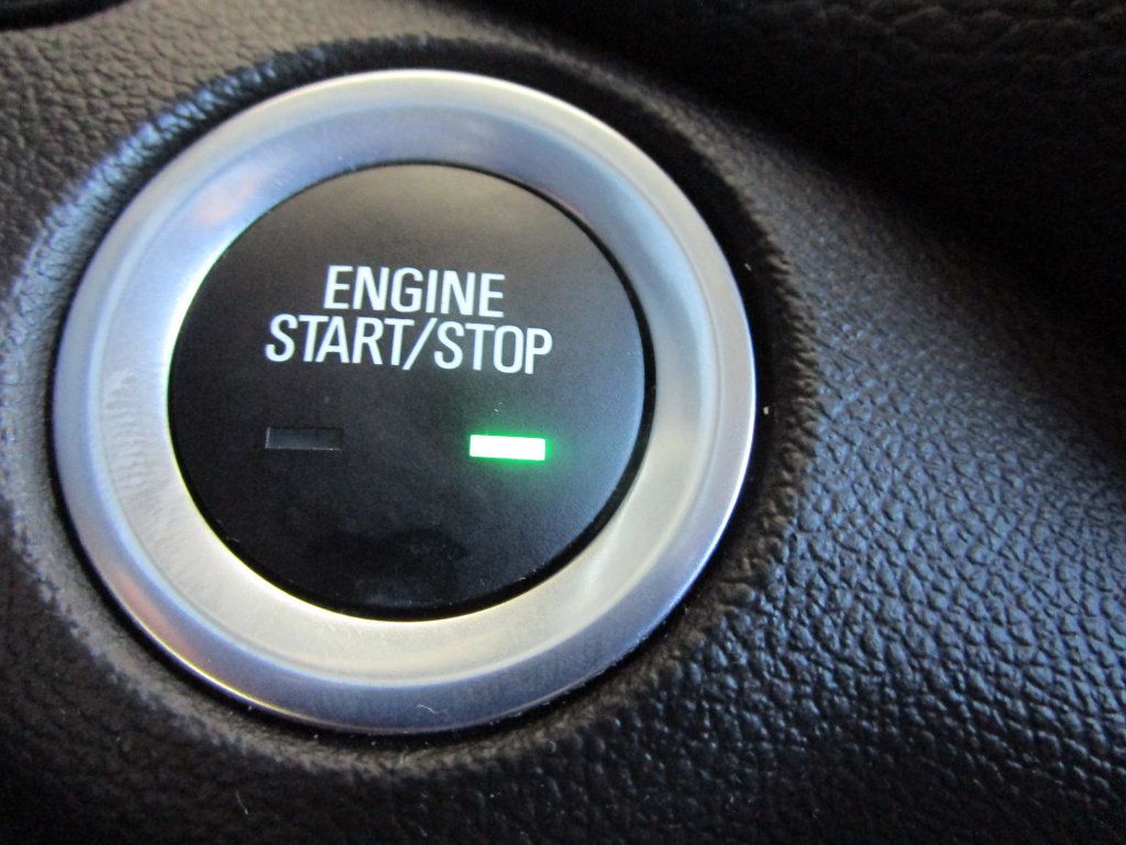 Used 2024 Chevrolet Equinox LT FWD image 38