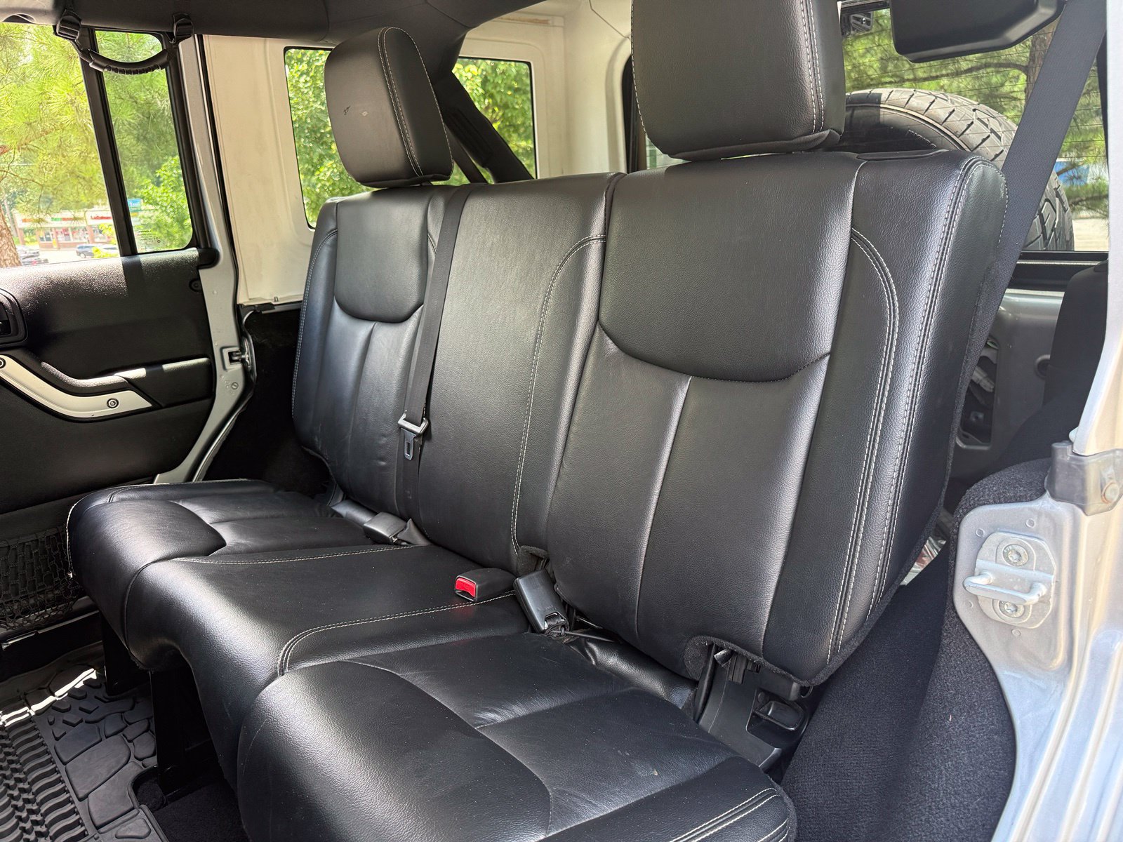 Used 2014 Jeep Wrangler Unlimited Rubicon w/ Dual Top Group AWD/4WD image 37