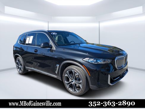 Used 2025 BMW X5 sDrive40i w/ Climate Comfort Package image 1