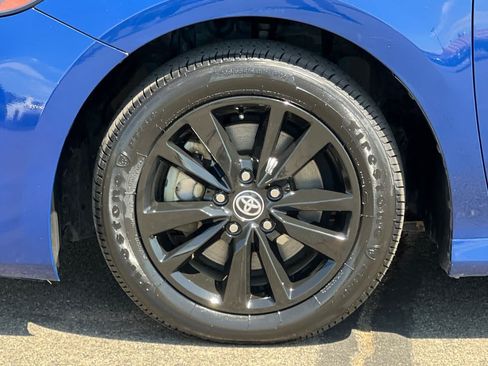 Used 2025 Toyota Camry LE FWD image 30