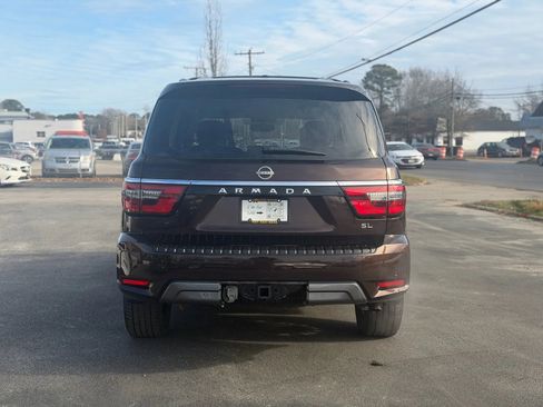 Used 2021 Nissan Armada SL w/ Captain's Chairs Package image 4