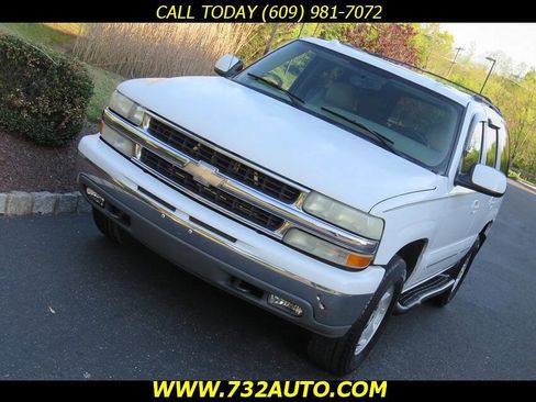 Used 2004 Chevrolet Tahoe LT w/ LT Preferred Equipment Group AWD/4WD image 14
