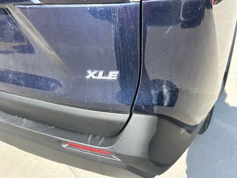 Used 2021 Toyota RAV4 XLE FWD image 4