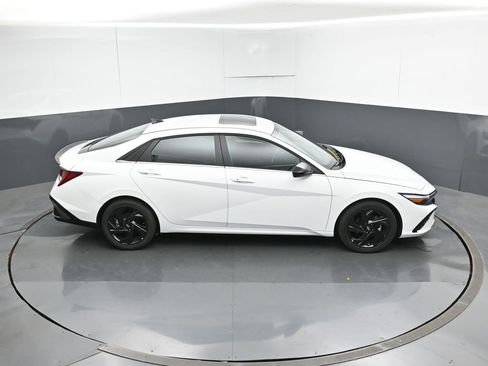 New 2026 Hyundai Elantra SEL Sport Premium FWD image 22