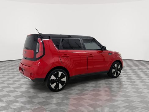 Used 2017 Kia Soul + w/ Designer's Package image 12