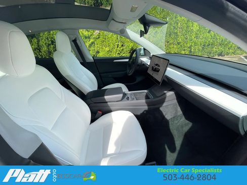 Used 2023 Tesla Model Y Long Range AWD/4WD image 55