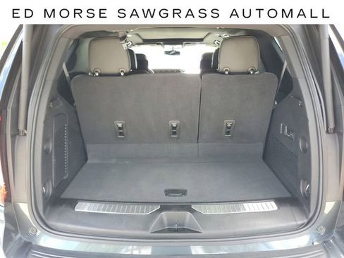 Used 2021 GMC Yukon Denali w/ LPO, Illumination Package image 9