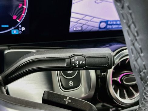 Certified 2024 Mercedes-Benz GLB 250 image 18
