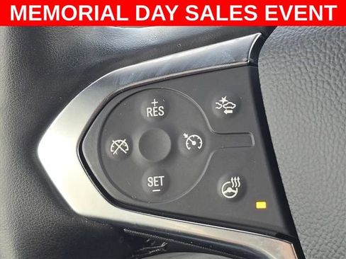 Used 2023 Chevrolet Traverse RS AWD/4WD image 32