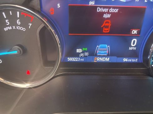 Used 2024 Ford Expedition XLT image 10