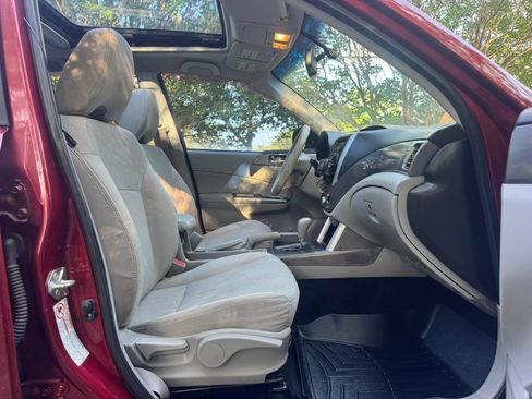 Used 2012 Subaru Forester 2.5X Premium AWD/4WD image 19