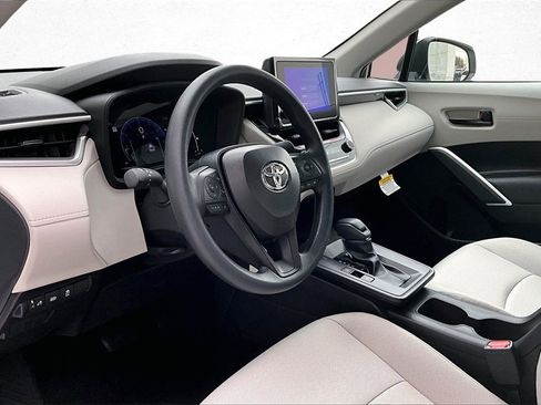 New 2026 Toyota Corolla Cross L image 5