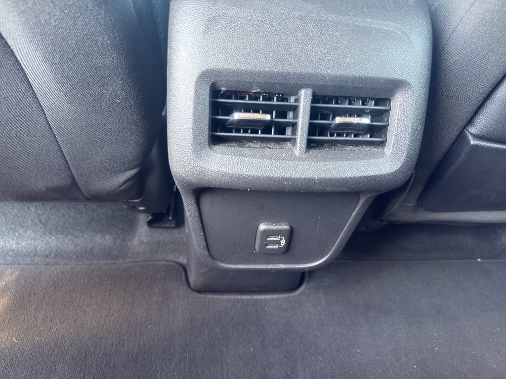 Used 2024 GMC Terrain SLE AWD/4WD image 10