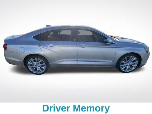 Used 2017 Chevrolet Impala Premier w/ Enhanced Convenience Package image 7